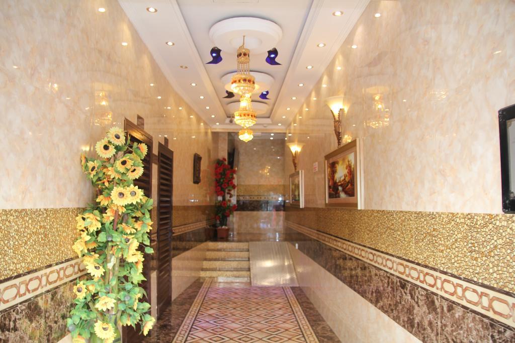 Al Kawakeeb Hotel By Gemstones Dubái Exterior foto